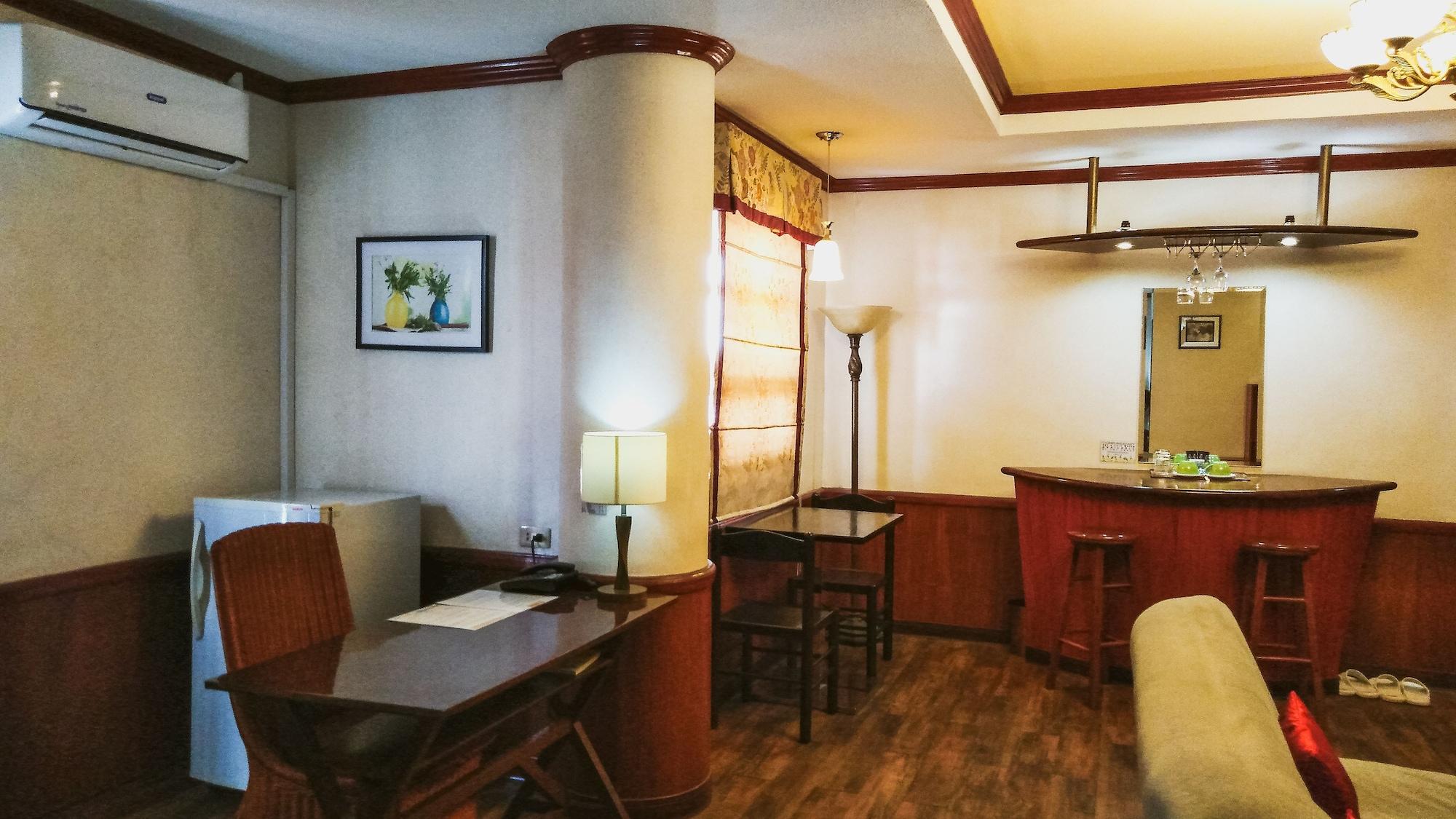 Dulcinea Hotel And Suites Lapu-Lapu City Buitenkant foto