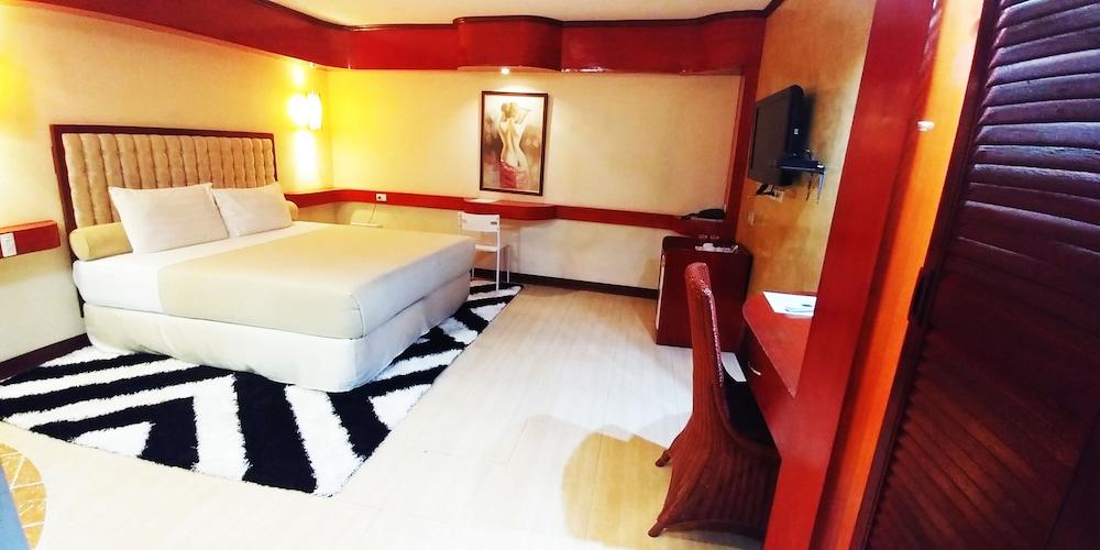 Dulcinea Hotel And Suites Lapu-Lapu City Buitenkant foto