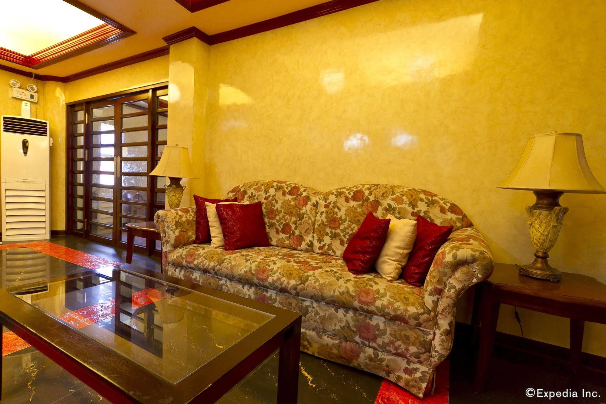 Dulcinea Hotel And Suites Lapu-Lapu City Buitenkant foto